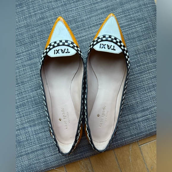 Kate Spade Yellow and Black Taxi Flats Retail 248.00 - Picture 2 of 6